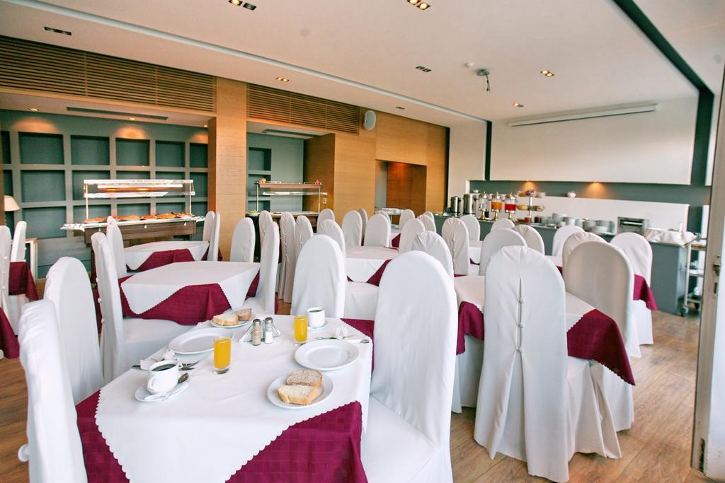 Sandy Bay Hotel Plomari エクステリア 写真
