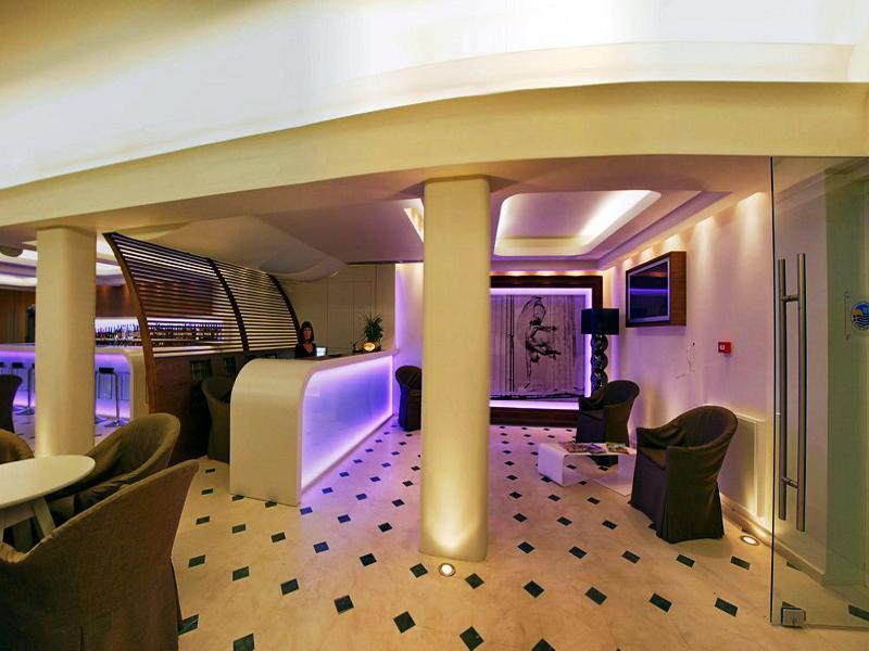 Sandy Bay Hotel Plomari エクステリア 写真