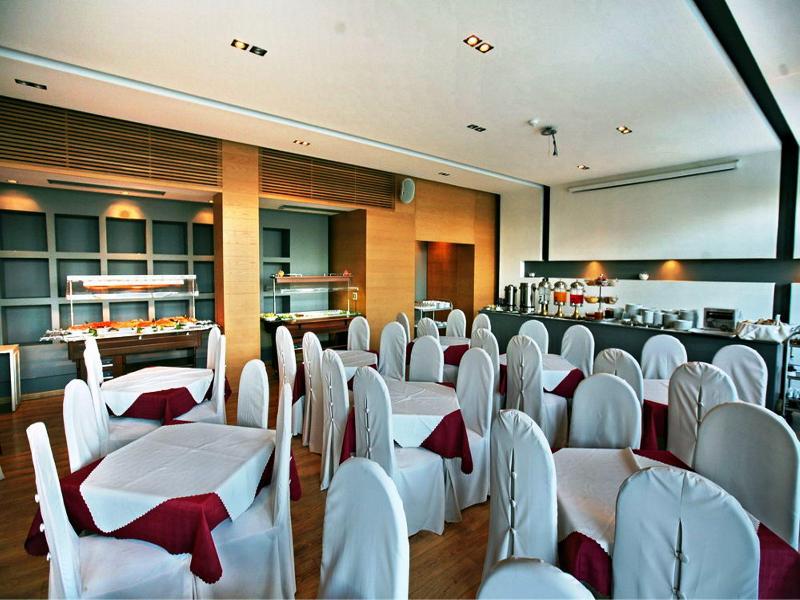 Sandy Bay Hotel Plomari エクステリア 写真