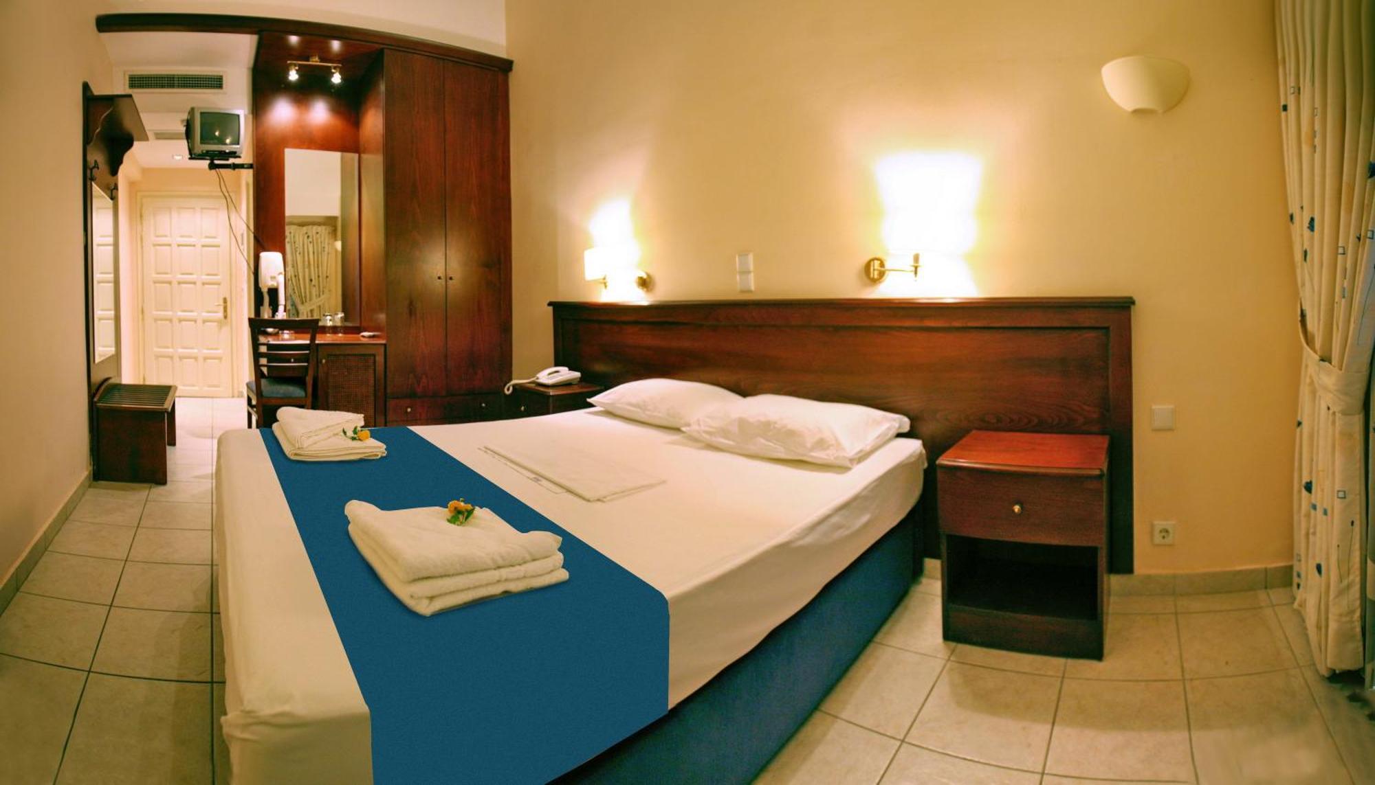 Sandy Bay Hotel Plomari 部屋 写真