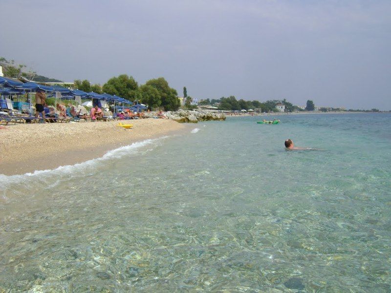Sandy Bay Hotel Plomari エクステリア 写真